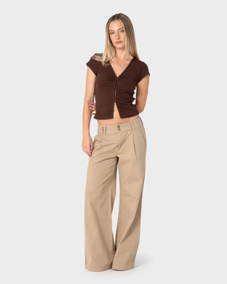 Woman wearing Beverley Low Rise Pant in Abbey Stone