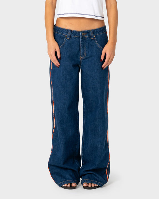 woman-wearing-flip-mommy-low-rise-wide-leg-jean-2-0-in-deep-sea-blue-orange