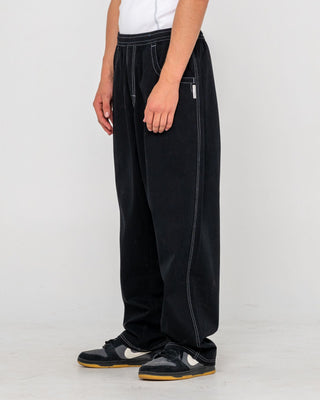Man wearing Flip Daddy Elastic Pant in Black
