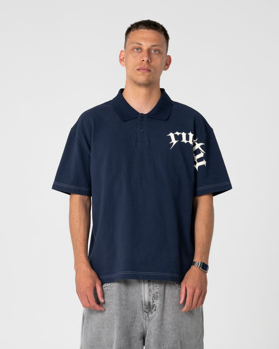 man-wearing-blinker-short-sleeve-polo-in-navy-blue