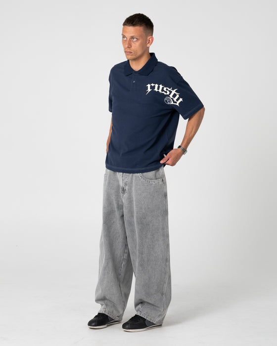 man-wearing-blinker-short-sleeve-polo-in-navy-blue