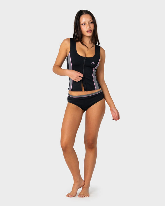 woman-wearing-farrah-booty-bikini-bottom-in-black-pink