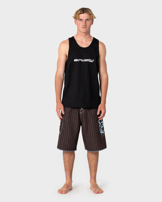 man-wearing-fragment-tank-in-black
