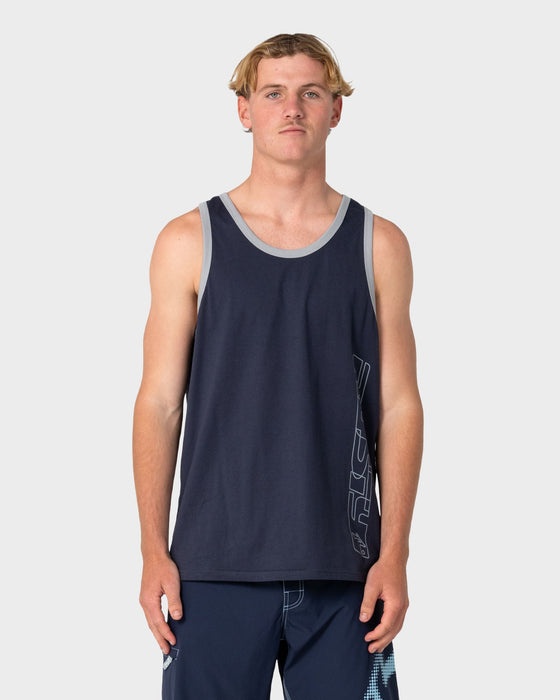 man-wearing-speedrun-tank-in-navy-blue