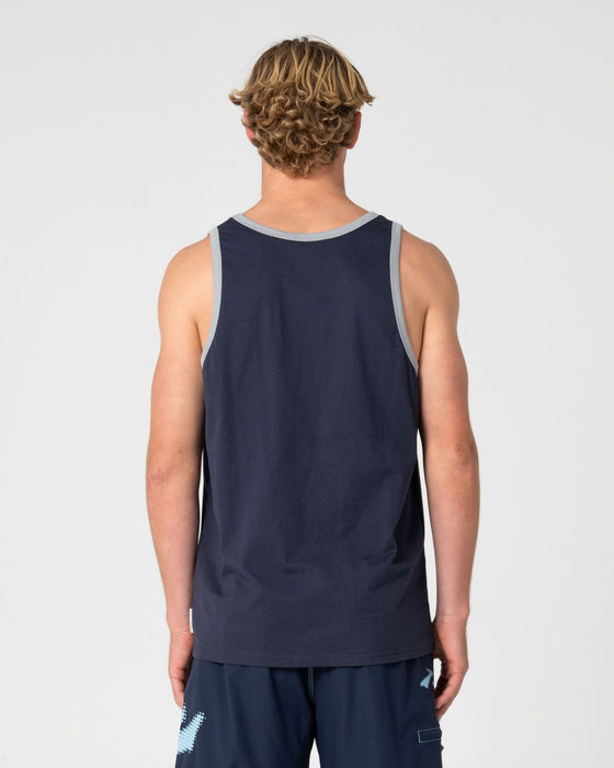 man-wearing-speedrun-tank-in-navy-blue