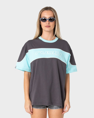 Woman wearing Kinetic Oversize Tee in Carbon / Aqua