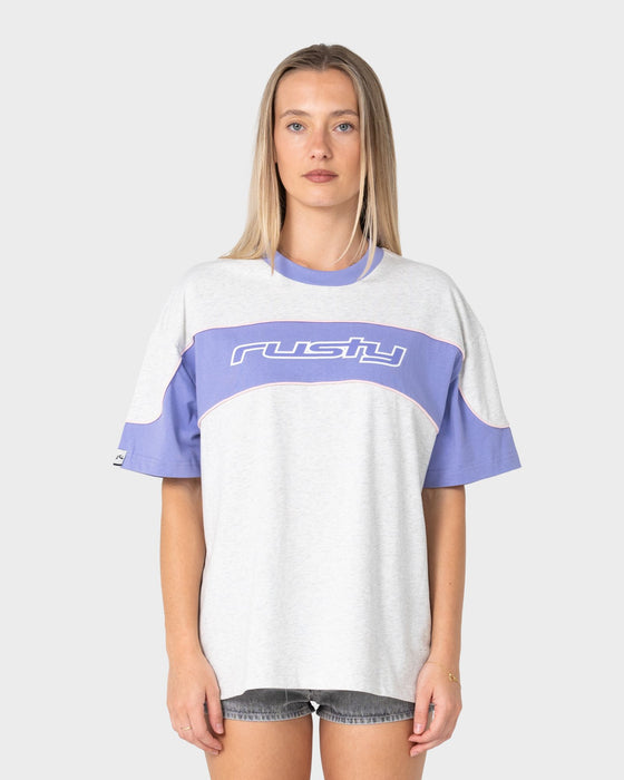 woman-wearing-kinetic-oversize-tee-in-grey-marle-mulberry-purple