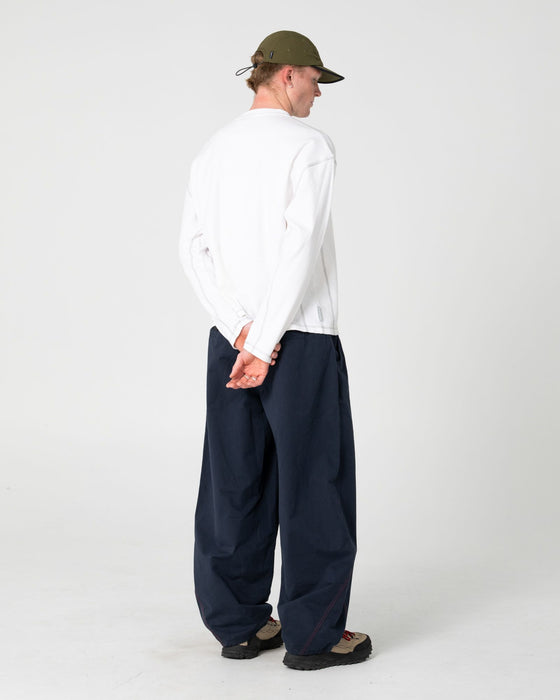 man-wearing-slack-jack-long-sleeve-heavy-tee-in-white
