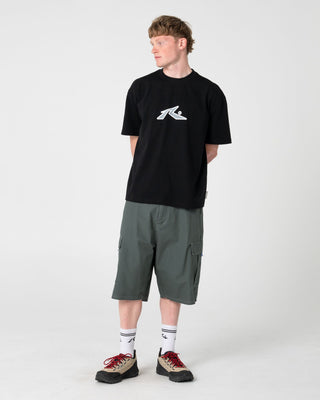 Man wearing Razor Short Sleeve Tee in Black