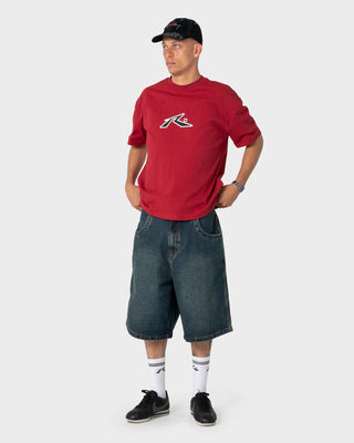 Man wearing Razor Short Sleeve Tee in Vintage Red
