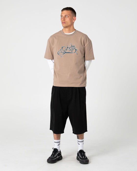 man-wearing-spray-n-pray-short-sleeve-tee-in-mushroom