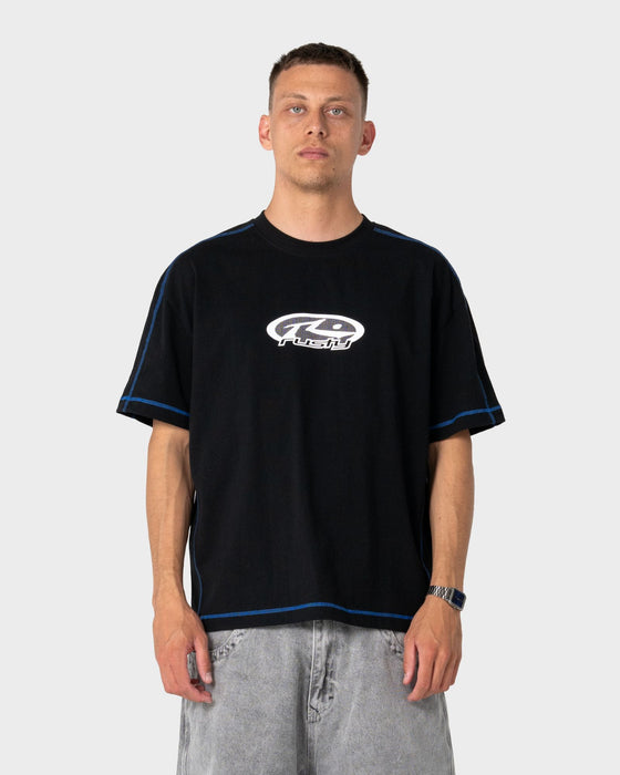 man-wearing-gridlock-short-sleeve-tee-in-black