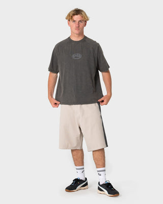 Man wearing Trawla Short Sleeve Tee in Steel