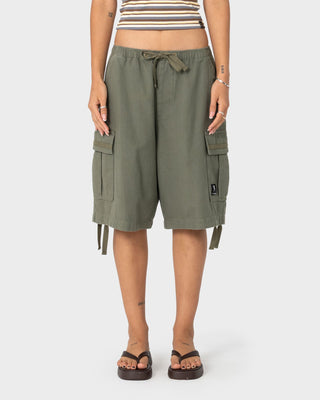 Woman wearing River Low Rise Baggy Cargo Short in Shadow Army