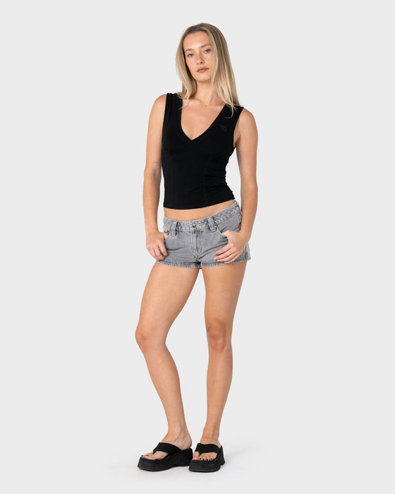 woman-wearing-punch-low-rise-micro-mini-short-in-london-summer