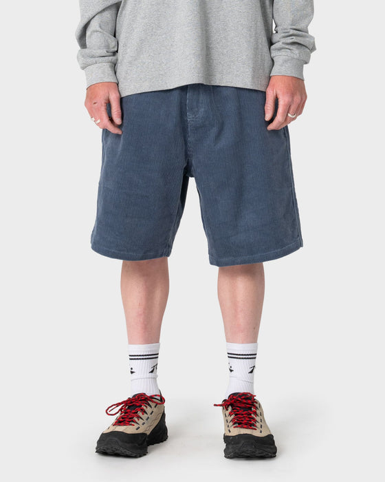 man-wearing-flip-daddy-tapeless-cord-short-in-china-blue