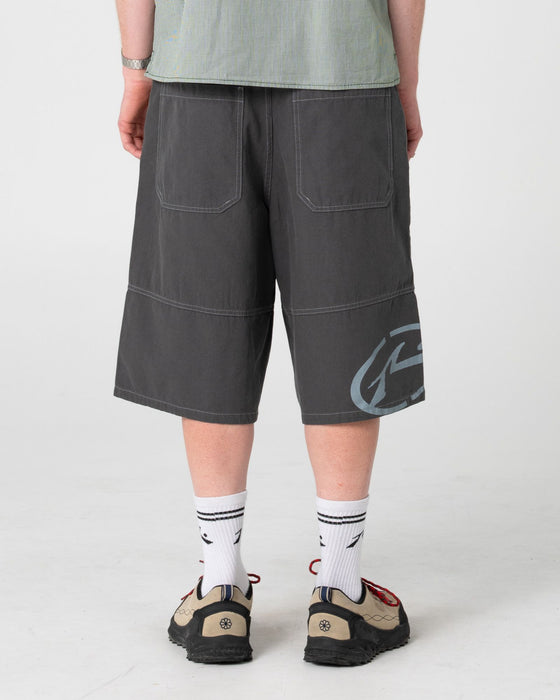 man-wearing-slapon-panel-short-in-steel