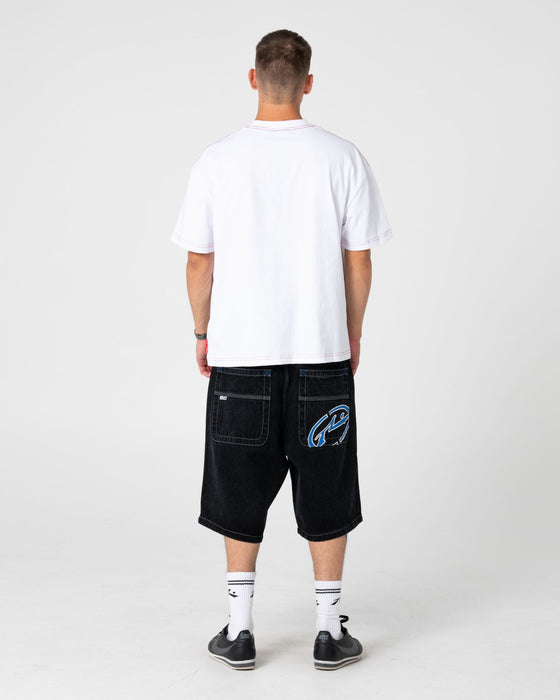 man-wearing-turbo-2-0-baggy-jort-in-black-out-blue
