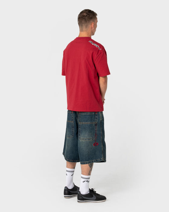 man-wearing-yowie-2-0-wide-baggy-jort-in-dark-n-dirty