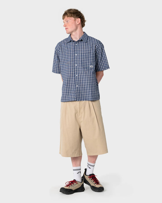 man-wearing-anarchy-short-sleeve-shirt-in-dark-blue