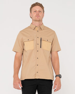Man wearing Pressure Short Sleeve Shirt in Khaki