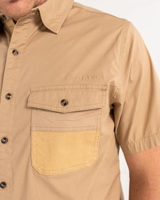 Man wearing Grindstones Short Sleeve Shirt in Khaki