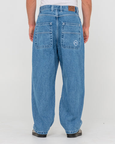 Man wearing Flip Daddy Tapeless Jean-middy Blue in Blue