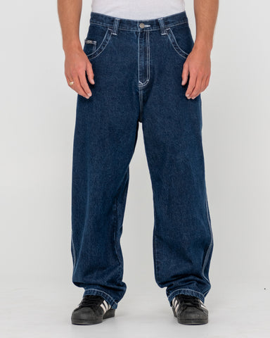 Man wearing Flip Daddy Tapeless Jean-indigo in Blue