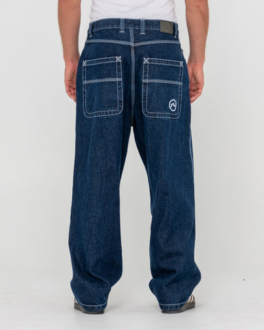 Man wearing Flip Daddy Tapeless Jean-indigo in Blue