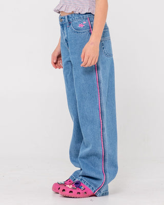 Girl wearing Flip Girl Low Rise Jean in Middy Blue / Pink
