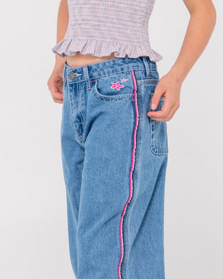Girl wearing Flip Girl Low Rise Jean in Middy Blue / Pink