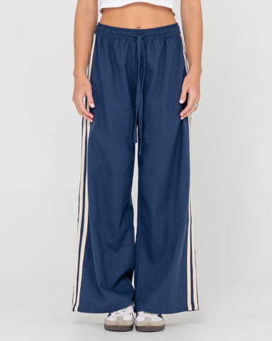 Woman wearing Palm Springs Comp Lounge Pant in Blue