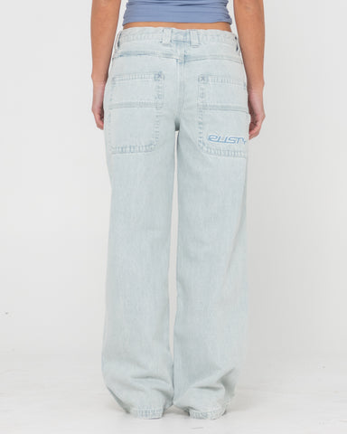 Woman wearing Flip Mommy Low Rise Tapeless Denim Jean in Blue