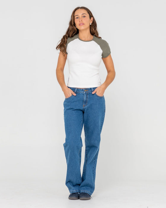 woman-wearing-r2k-raglan-skimmer-tee-in-white