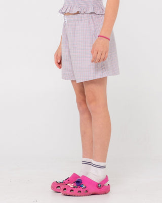 Girl wearing Pinky Elastic Waist Short in Soft Orchid