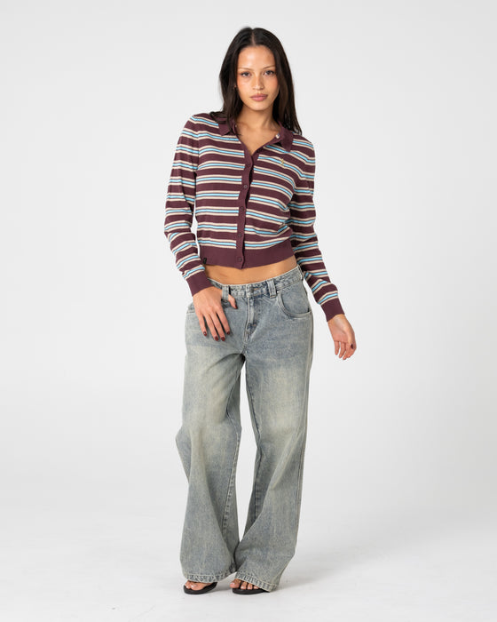 woman-wearing-extra-credit-button-up-cardigan-in-burgandy-stripe