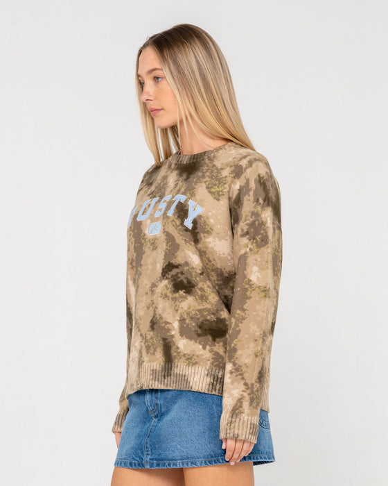 woman-wearing-camoozy-knitted-crew-in-camo