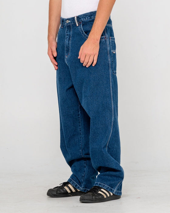 man-wearing-turbo-baggy-jean-in-deep-sea-blue
