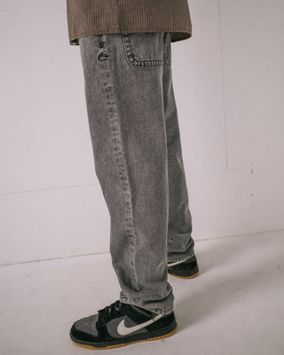 Man wearing Ramone Jean in Washed Black