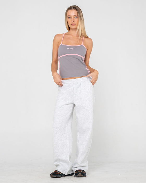 woman-wearing-freo-king-fitted-top-in-ultimate-grey