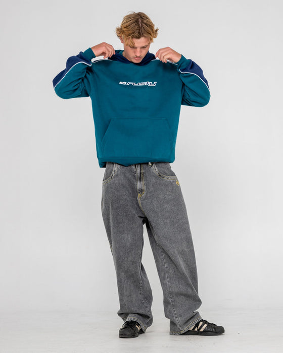 man-wearing-panela-anderson-2-0-hooded-fleece-in-deep-teal