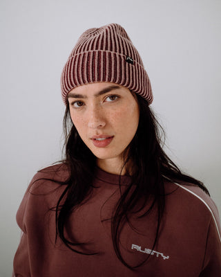 Womens Pixel Beanie in Burgundy