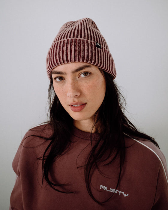 womens-pixel-beanie-in-burgundy