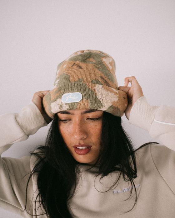 womens-camoozy-beanie-in-camo