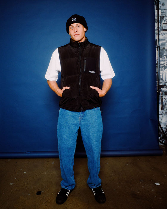 mens-united-thinsulate-beanie-in-black-2