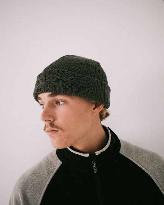 mens-bones-reversible-beanie-in-shadow-army