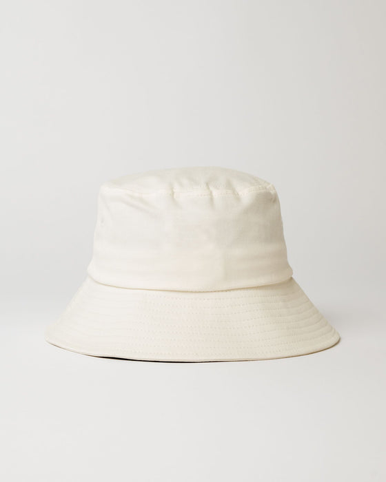 womens-solana-bucket-hat-in-egret
