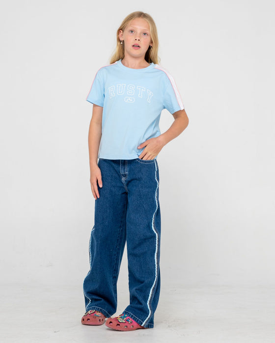 girl-wearing-flip-girl-low-rise-jean-in-deep-sea-blue