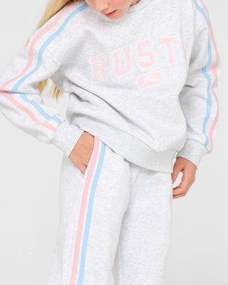 Girl wearing Girls Team Varsity Cuff Jogger in Ecru Marle