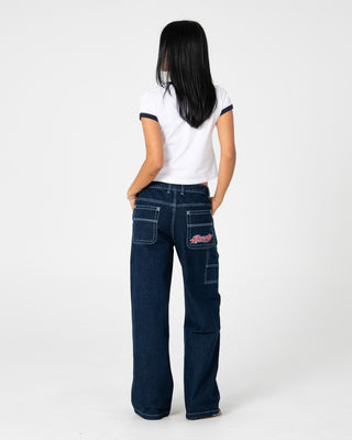 Woman wearing Billie 2.0 Low Rise Carpenter Jean in Indigo